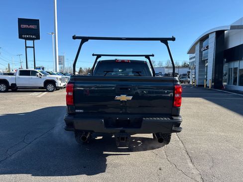 Used 2019 Chevrolet Silverado 2500 High Country w/ Snow Plow Prep Package image 4