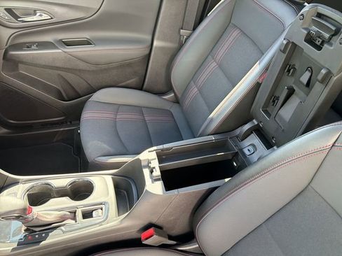 Certified 2023 Chevrolet Equinox RS FWD image 22