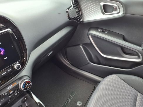 New 2025 Kia Soul S image 26