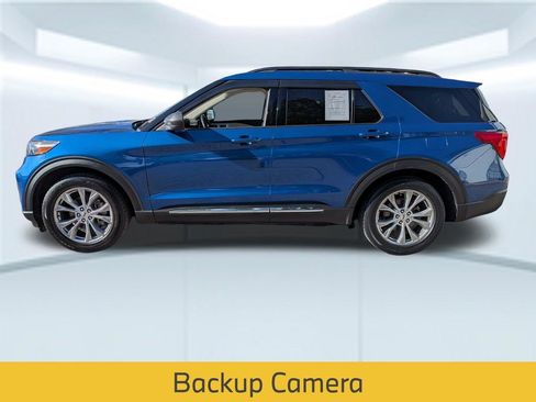 Used 2020 Ford Explorer XLT w/ Equipment Group 202A RWD image 2