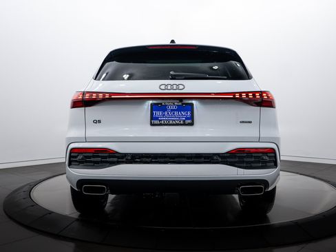New 2025 Audi Q5 Premium Plus image 18