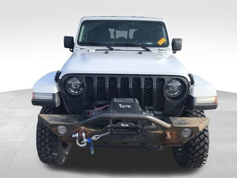Used 2021 Jeep Gladiator Willys image 9