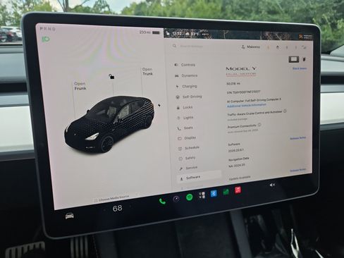 Used 2022 Tesla Model Y Performance AWD/4WD image 17