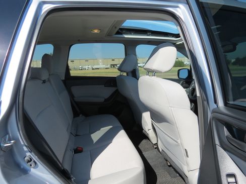 Used 2015 Subaru Forester 2.5i Premium w/ All-Weather Package image 33