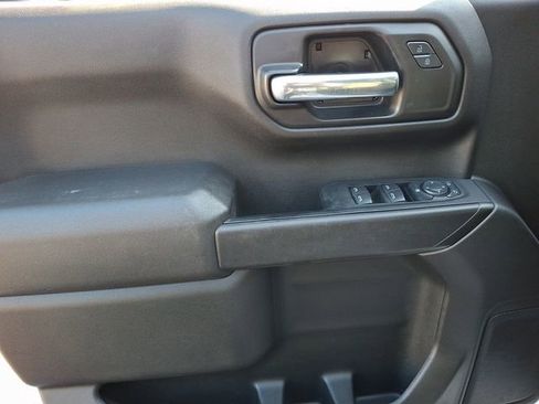 Used 2024 Chevrolet Silverado 1500 Custom image 16