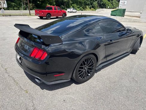 Used 2017 Ford Mustang GT Premium w/ GT Performance Package RWD image 6