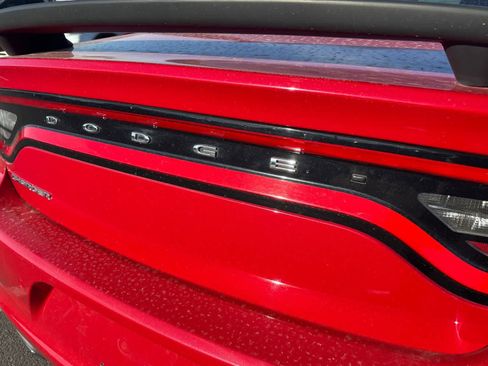 Used 2017 Dodge Charger SE w/ Popular Equipment Group image 7