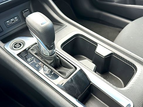 Certified 2025 Nissan Sentra SV image 34