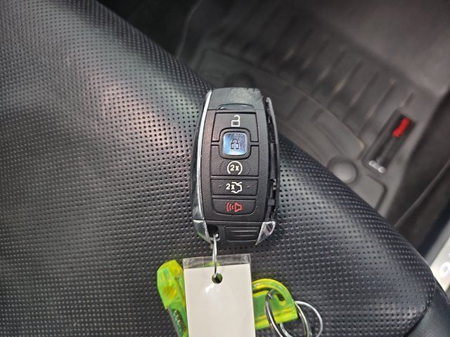 Used 2019 Lincoln Nautilus Reserve AWD/4WD image 28