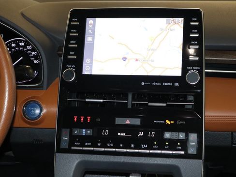 Used 2021 Toyota Avalon Limited w/ Advanced Safety Package FWD image 38