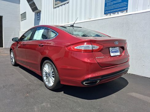 Used 2015 Ford Fusion SE w/ Equipment Group 202A FWD image 3