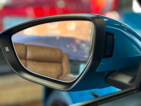 Used 2019 Audi e-tron Prestige w/ Prestige Package image 24