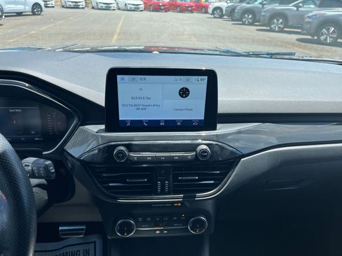 Used 2023 Ford Escape ST-Line image 18