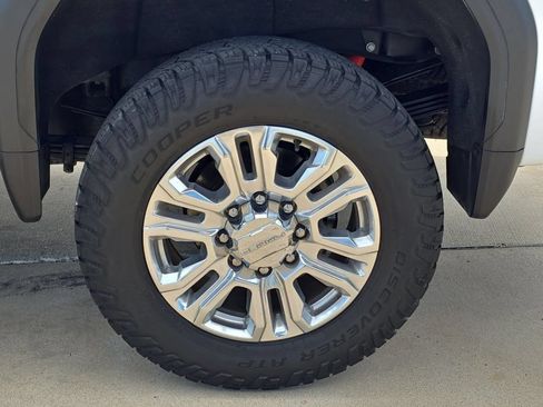 Used 2023 GMC Sierra 3500 Denali w/ Denali Ultimate Package AWD/4WD image 34