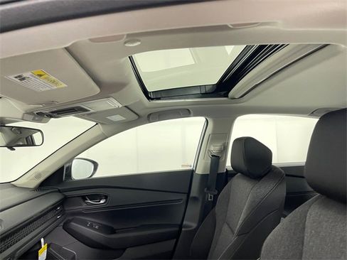 New 2025 Honda Accord SE image 13