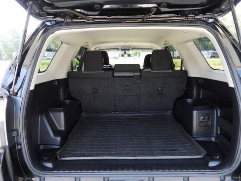Used 2016 Toyota 4Runner 2WD SR5 image 41
