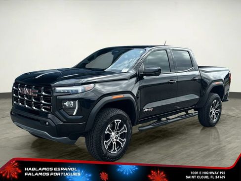 Used 2025 GMC Canyon AT4 w/ Technology Plus Package AWD/4WD image 2