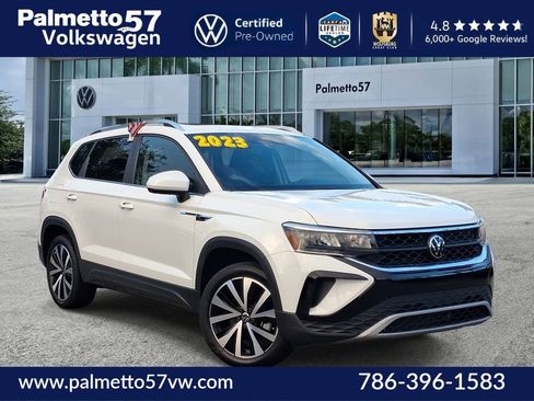 Used 2023 Volkswagen Taos SE w/ Panoramic Sunroof Package image 1