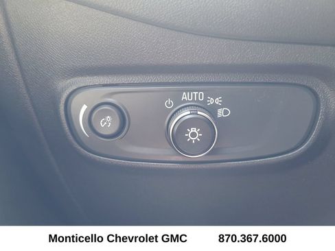 Used 2024 Chevrolet Equinox LS w/ LS Convenience Package FWD image 18