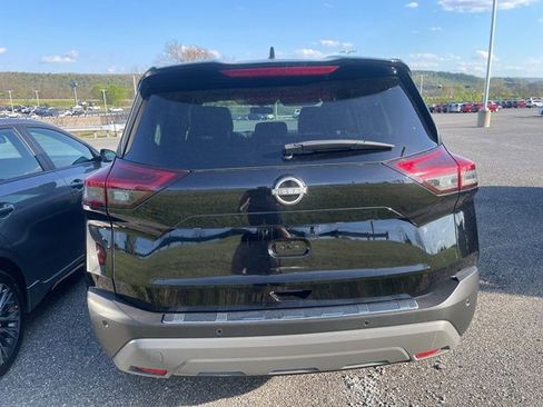 Used 2023 Nissan Rogue SV AWD/4WD image 8