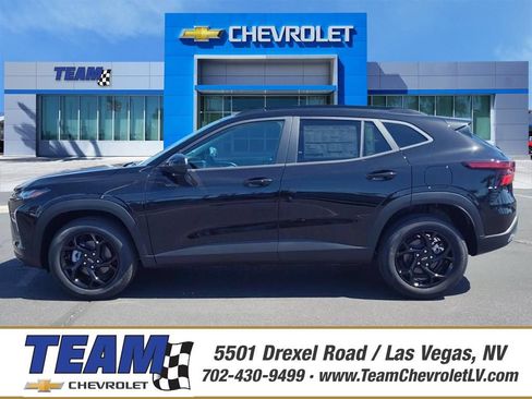 New 2026 Chevrolet Trax LT w/ Driver Confidence Package FWD image 1