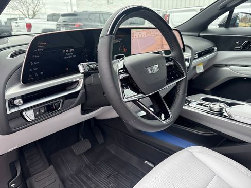 New 2025 Cadillac Lyriq Premium Luxury image 13