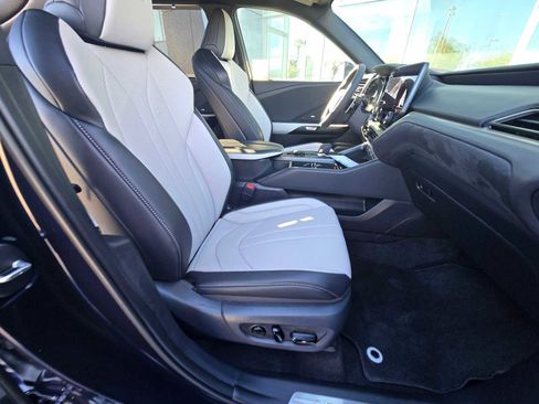 New 2026 Lexus TX 500h AWD image 11