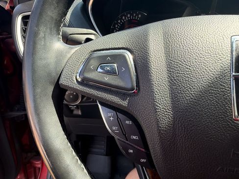 Used 2017 Lincoln MKX Reserve AWD/4WD image 25