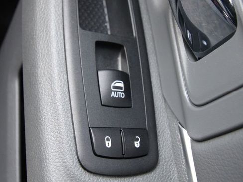 Used 2019 RAM 1500 Classic Warlock AWD/4WD image 26