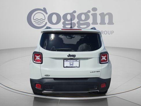 Used 2016 Jeep Renegade Limited FWD image 4