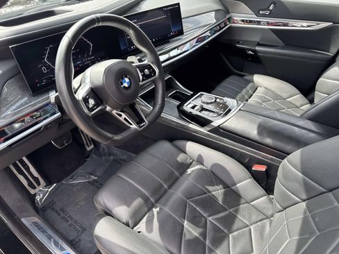 Certified 2023 BMW 760i xDrive AWD/4WD image 21