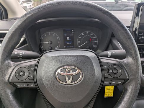 Used 2023 Toyota Corolla LE image 29