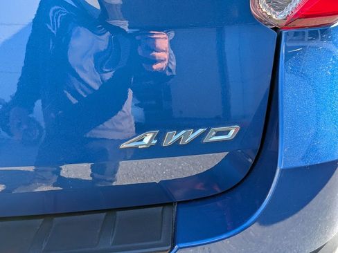 Used 2022 Ford Explorer XLT w/ Equipment Group 202A image 6