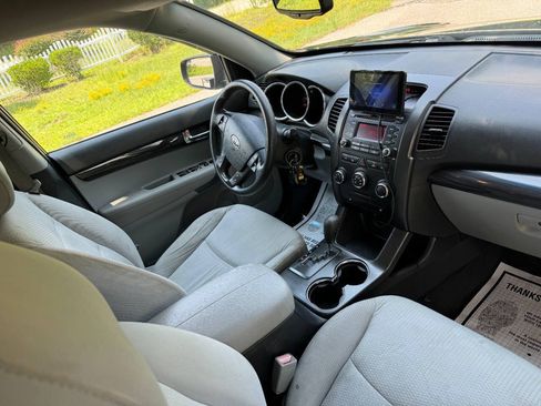 Used 2012 Kia Sorento LX w/ V6 Convenience Pkg AWD/4WD image 15