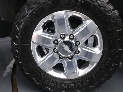 Used 2020 Chevrolet Silverado 2500 LTZ w/ LTZ Texas Edition image 10