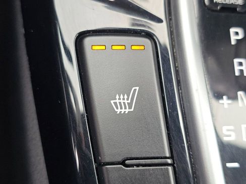 Used 2022 Kia Seltos SX w/ Sunroof Package image 7