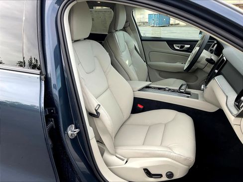 New 2026 Volvo V60 B5 Cross Country Plus w/ Climate Package image 31