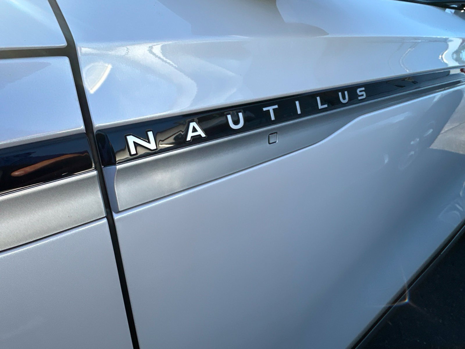 Used 2026 Lincoln Nautilus Premier AWD/4WD image 10