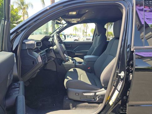 Certified 2026 Toyota 4Runner SR5 AWD/4WD image 23