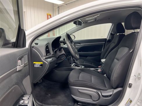 Used 2018 Hyundai Elantra SEL w/ Cargo Package image 19