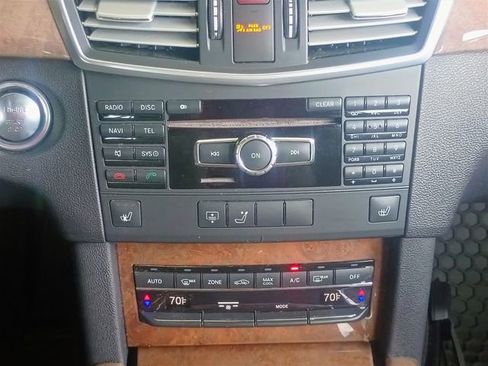 Used 2013 Mercedes-Benz E 350 Sedan image 38
