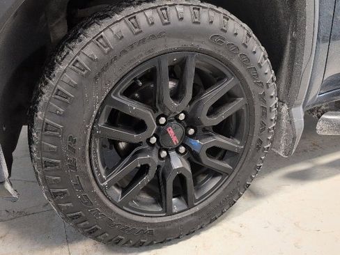 Used 2020 GMC Sierra 1500 Elevation w/ Elevation 2.7L Value Package image 11