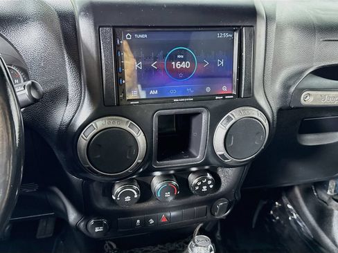 Used 2012 Jeep Wrangler Unlimited Sport w/ Connectivity Group AWD/4WD image 22