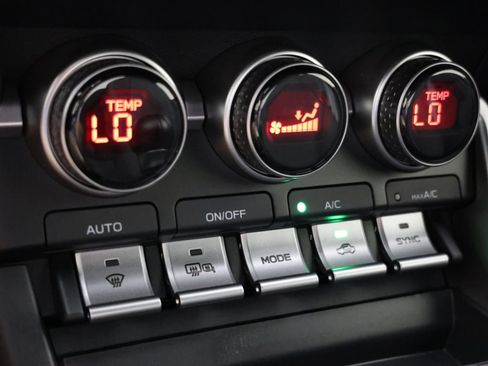 Used 2023 Toyota GR86 RWD image 27