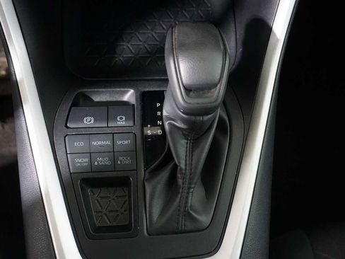 Used 2024 Toyota RAV4 XLE image 22