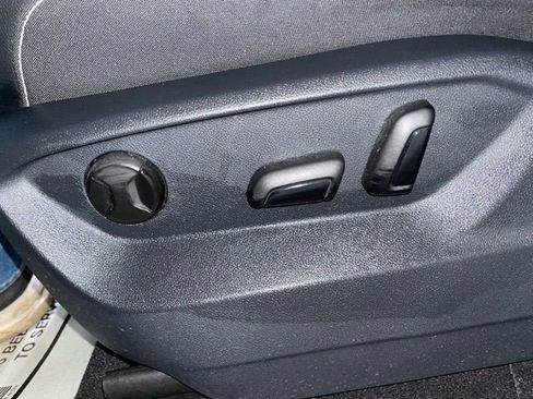 Certified 2024 Volkswagen Atlas SE image 31