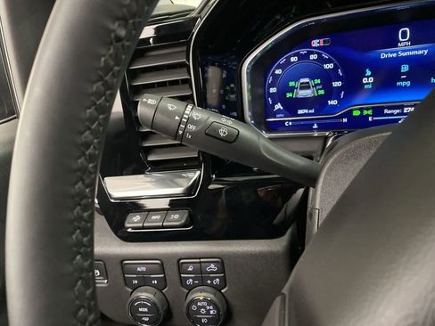 Used 2025 Chevrolet Silverado 1500 LTZ w/ LTZ Premium Package image 22