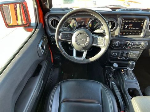 Used 2023 Jeep Wrangler Unlimited Sahara w/ Cold Weather Group AWD/4WD image 9