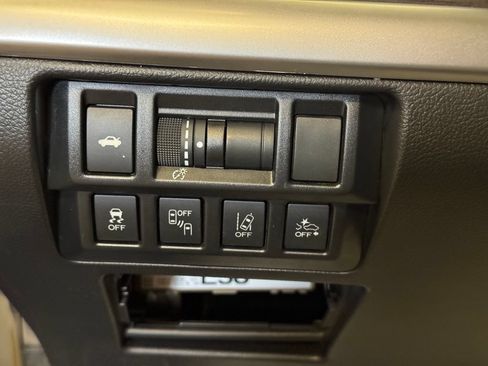 Used 2018 Subaru Legacy 2.5i Limited AWD/4WD image 18