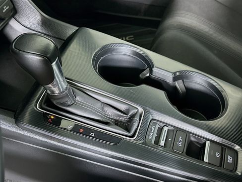 Used 2023 Honda Civic Sport image 23